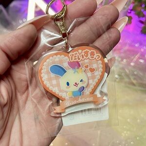 🆕 RARE • Usahana • From Japan Original Sanrio keychain 2023 🩷🩵💛